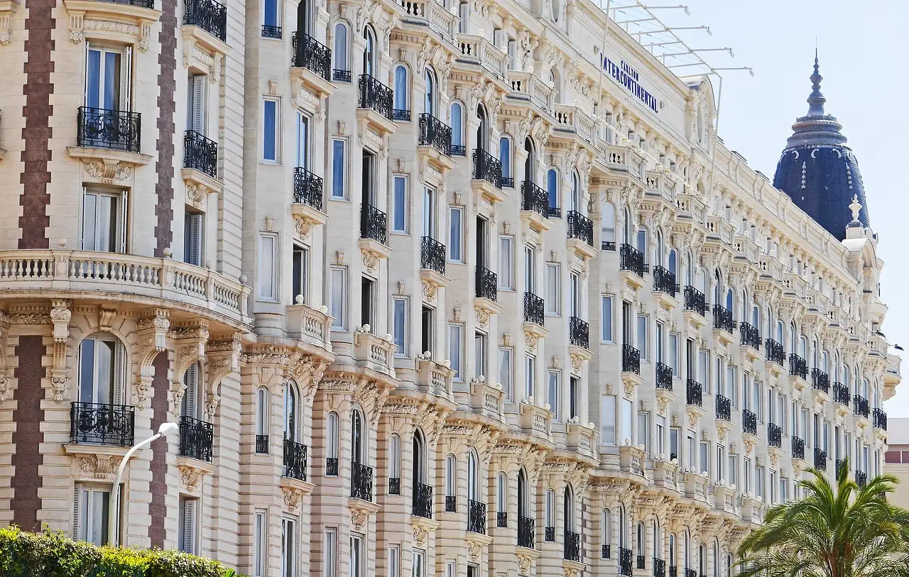 Luxushotels an der Côte d’Azur: Exklusive Unterkünfte